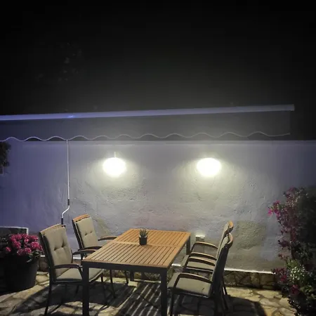 Apartment Bagaric Stari Grad  Exterior photo